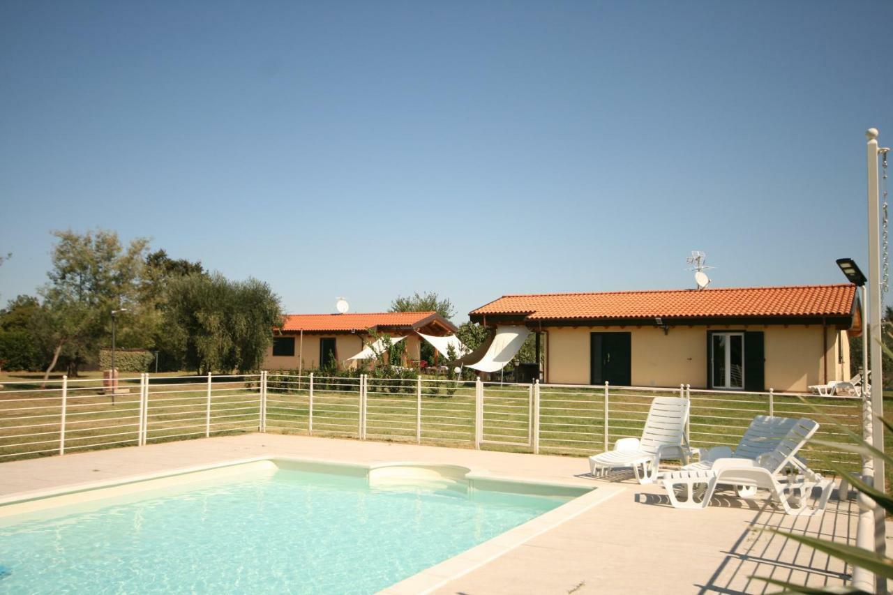 Due Casette Con Piscina Castagneto Carducci Kültér fotó