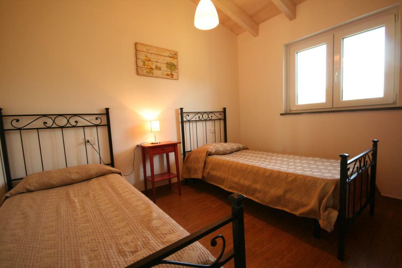 Due Casette Con Piscina Castagneto Carducci Kültér fotó