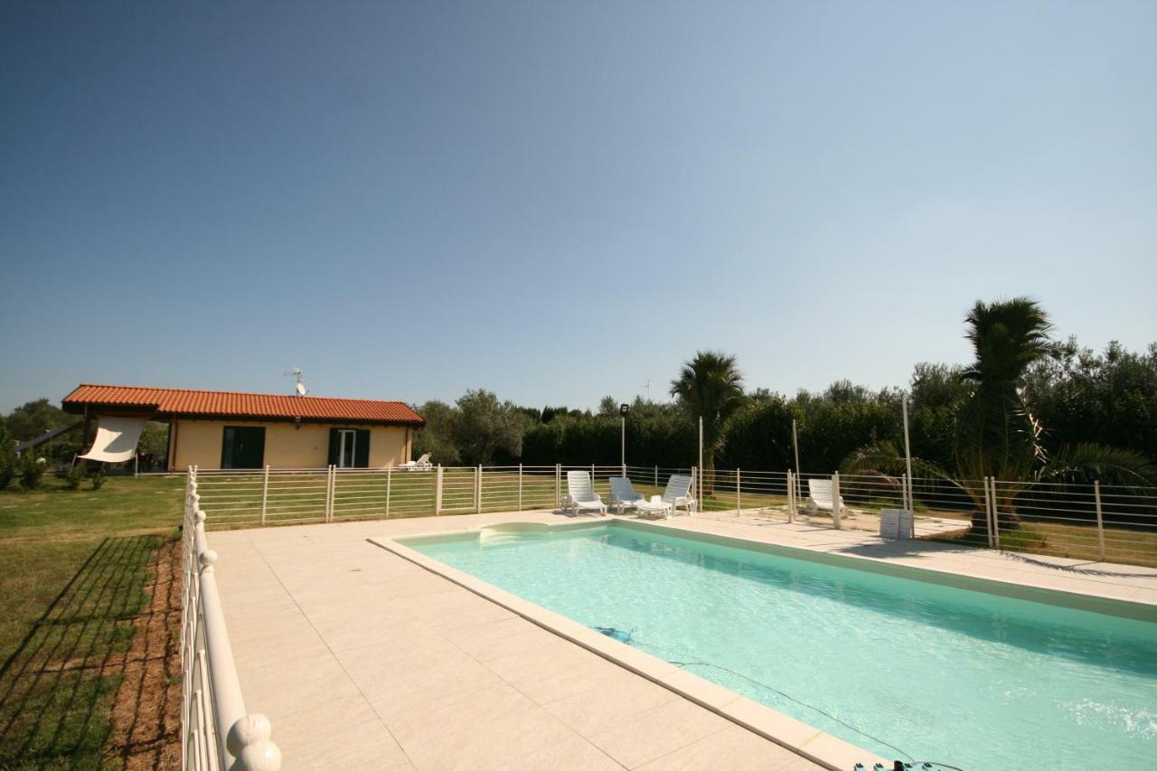 Due Casette Con Piscina Castagneto Carducci Kültér fotó